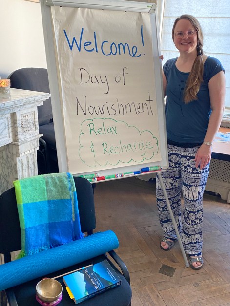 Showing the welcome of a one-day retreat